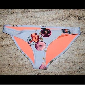 Triangl Petra Lilac Bikini Bottom